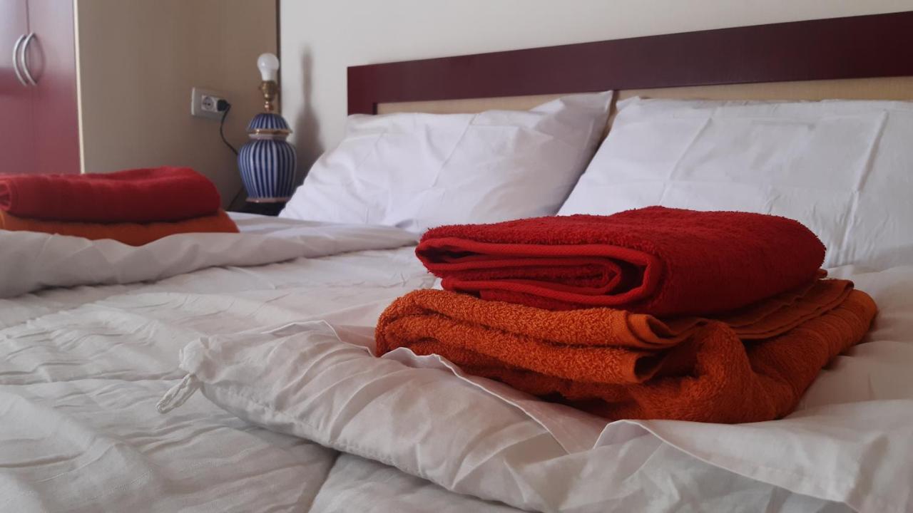 Home Sweet Home - Guest House Yzberishti エクステリア 写真