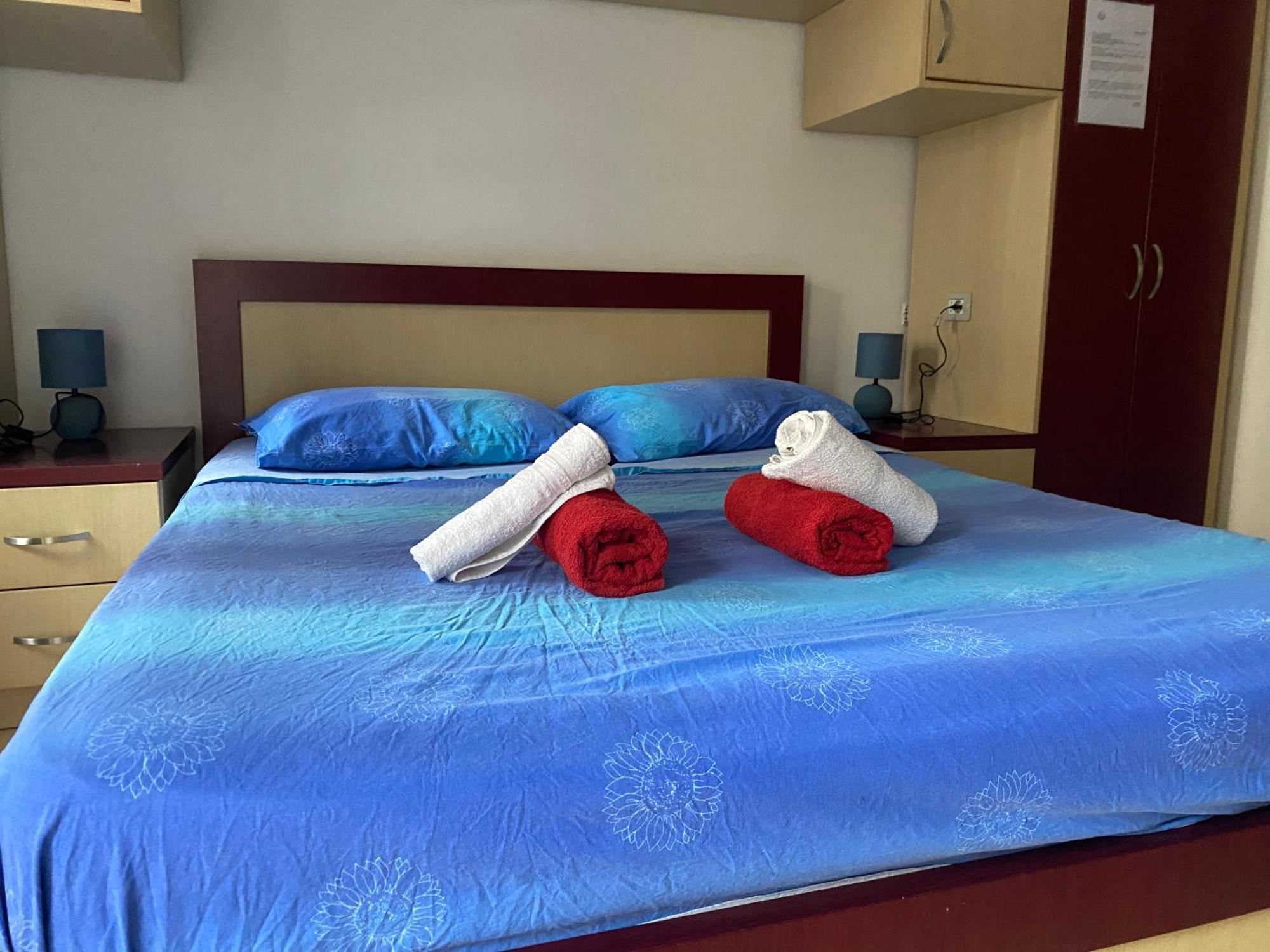 Home Sweet Home - Guest House Yzberishti エクステリア 写真